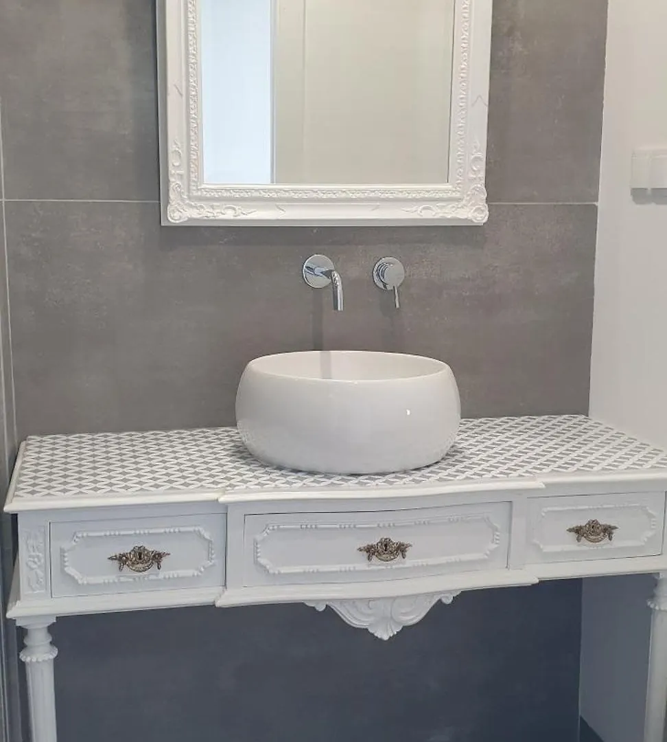 Apartmán 5Min Walk To Subway & 10Min Drive To Airport Lisboa 0*,  Portugalsko
