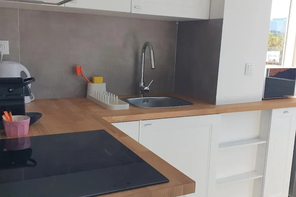 Apartmán 5Min Walk To Subway & 10Min Drive To Airport Lisboa